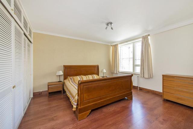  Image of 2 bedroom Flat to rent in John Islip Street London SW1P at Millbank Court  24 John Islip Street, SW1P 4LG