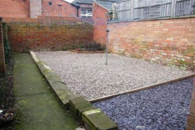  Image of 2 bedroom Maisonette to rent in Mosley Street Hucknall Nottingham NG15 at Nottingham, NG15 7JG