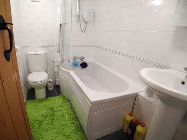  Image of 3 bedroom Semi-Detached house to rent in Nethergate Street Bungay NR35 at Bungay Suffolk, NR35 1HE