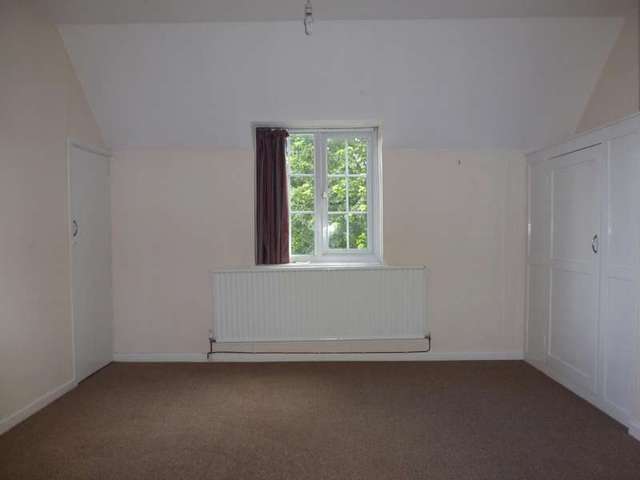  Image of 3 bedroom Detached house to rent in New Road Hemingford Abbots Huntingdon PE28 at Hemingford Abbots  Huntingdon, PE28 9AB