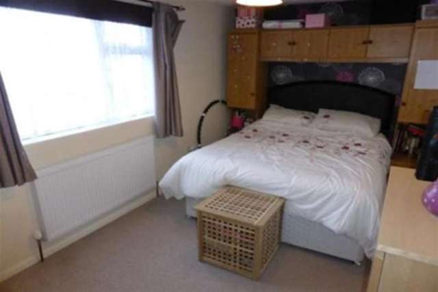  Image of 2 bedroom Detached house to rent in Greenway Lydd Romney Marsh TN29 at Romney Marsh, TN29 9HF