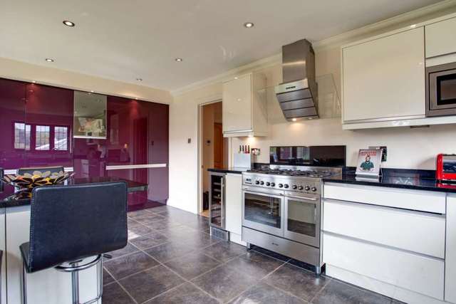  Image of 4 bedroom Detached house for sale in Newfield Road Sonning Common Reading RG4 at Newfield Road Sonning Common Reading, RG4 9TB