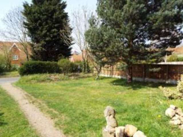  Image of 4 bedroom Detached house for sale in Bawburgh Lane New Costessey Norwich NR5 at Norwich Norfolk Bowthorpe, NR5 0TR