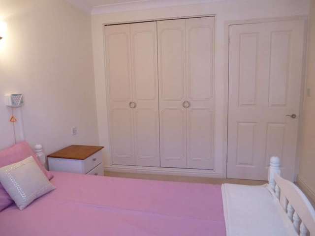  Image of 1 bedroom Flat to rent in Southampton Road Ringwood BH24 at 46-52 Southampton Road  Ringwood, BH24 1JD