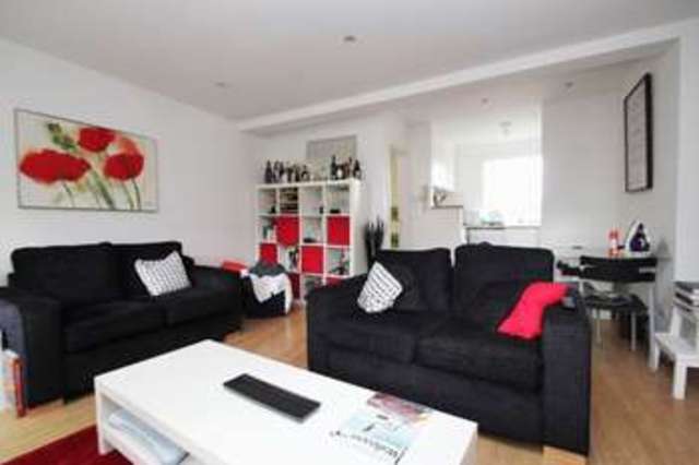  Image of 2 bedroom Flat to rent in Offord Road London N1 at Offord Road  London, N1 1PH