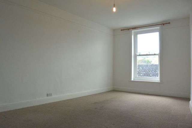  Image of 1 bedroom Property to rent in East Street Okehampton EX20 at Okehampton, EX20 1AS