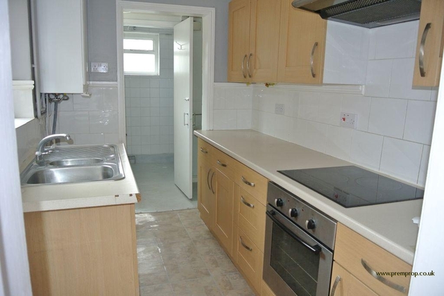  Image of 2 bedroom Terraced house to rent in Old Palace Road Norwich NR2 at Norwich, NR2 4JE