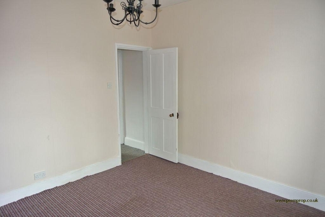  Image of 2 bedroom Terraced house to rent in Old Palace Road Norwich NR2 at Norwich, NR2 4JE