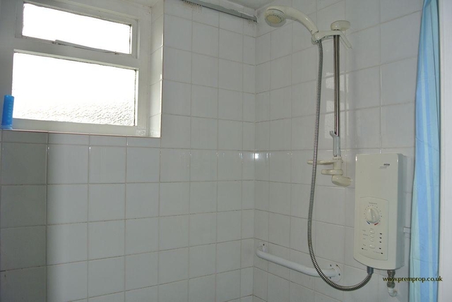  Image of 2 bedroom Terraced house to rent in Old Palace Road Norwich NR2 at Norwich, NR2 4JE