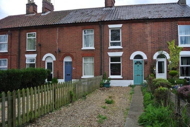 Image of 2 bedroom Terraced house to rent in Old Palace Road Norwich NR2 at Norwich, NR2 4JE