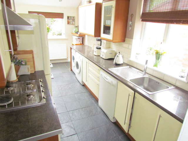  Image of 4 bedroom Detached house for sale in Ombersley Road Worcester WR3 at Worcester Worcestershire Worcester, WR3 7DH