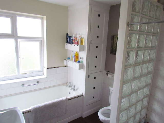  Image of 4 bedroom Detached house for sale in Ombersley Road Worcester WR3 at Worcester Worcestershire Worcester, WR3 7DH