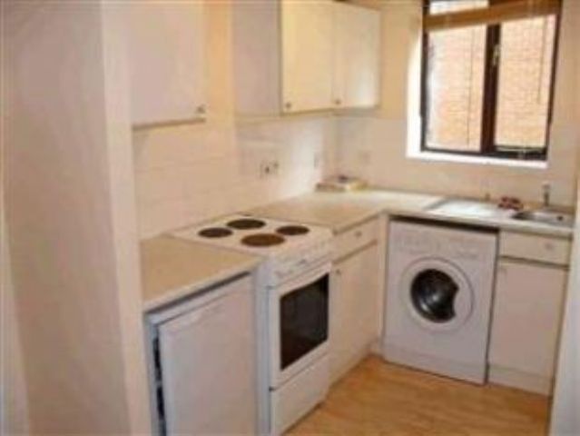  Image of 1 bedroom Detached house to rent in Bergamot Gardens Walnut Tree Milton Keynes MK7 at Bergamot Gardens  Milton Keynes, MK7 7NQ