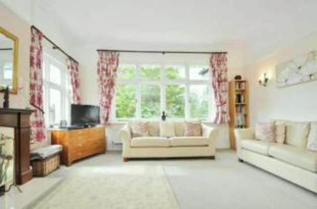  Image of 2 bedroom Flat for sale in Onslow Crescent Woking GU22 at Onslow Crescent Woking Woking, GU22 7AU