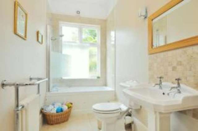  Image of 2 bedroom Flat for sale in Onslow Crescent Woking GU22 at Onslow Crescent Woking Woking, GU22 7AU