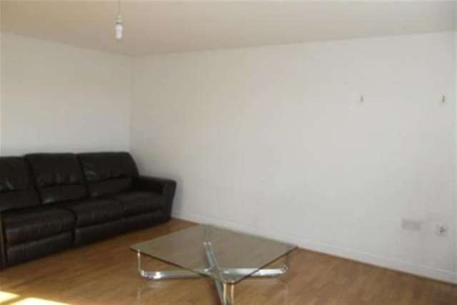  Image of 2 bedroom Flat to rent in Otter Close London E15 at Stratford, E15 2PZ