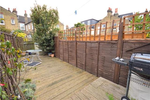  Image of 2 bedroom Flat to rent in Otterburn Street London SW17 at Tooting Broadway, SW17 9HQ