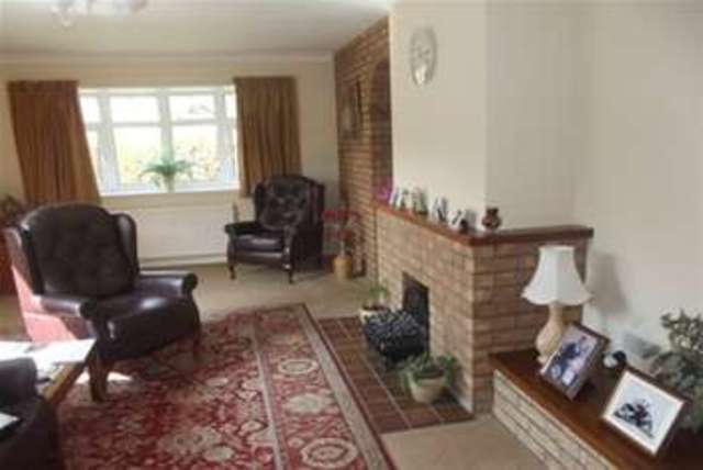  Image of 3 bedroom Bungalow to rent in Unwins Lane Over Cambridge CB24 at Cambridge, CB24 5PN