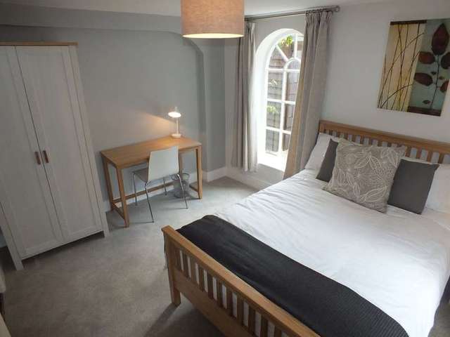  Image of 1 bedroom Detached house to rent in Paddock Road Caversham Reading RG4 at Caversham Reading Berkshire, RG4 5BY