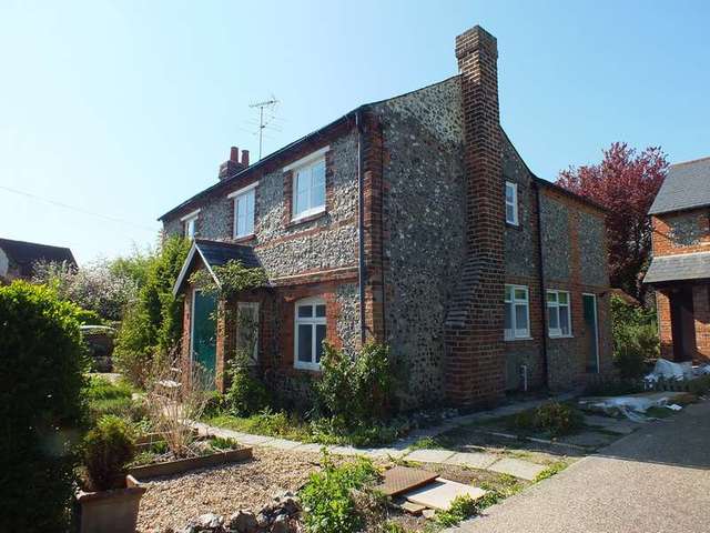  Image of 1 bedroom Detached house to rent in Paddock Road Caversham Reading RG4 at Caversham Reading Berkshire, RG4 5BY