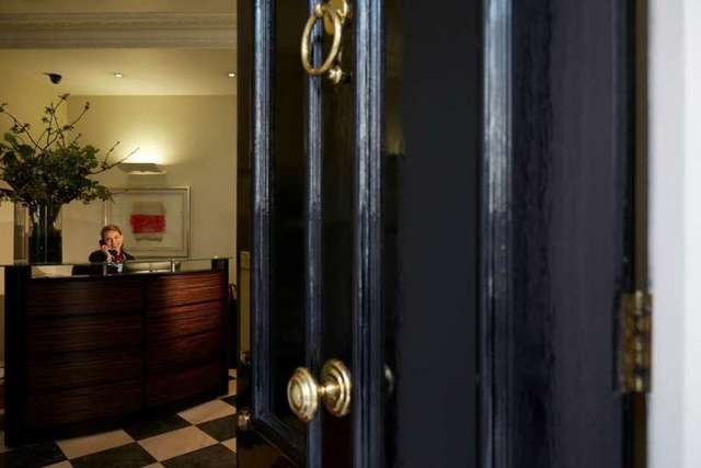  Image of Detached house to rent in Pall Mall London SW1Y at St Jame`s SW1Y London, SW1Y 5ES