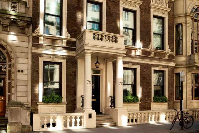  Image of Detached house to rent in Pall Mall London SW1Y at St Jame`s SW1Y London, SW1Y 5ES