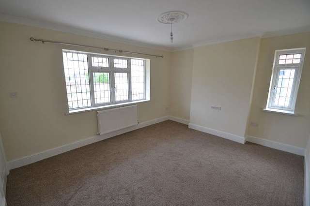  Image of 2 bedroom Detached house to rent in Pantbach Road Heath Cardiff CF14 at Pantbach Road  Rhiwbina, CF14 6AE