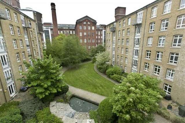  Image of 2 bedroom Flat to rent in Fairfield Road London E3 at Bow Quarter, E3 2US
