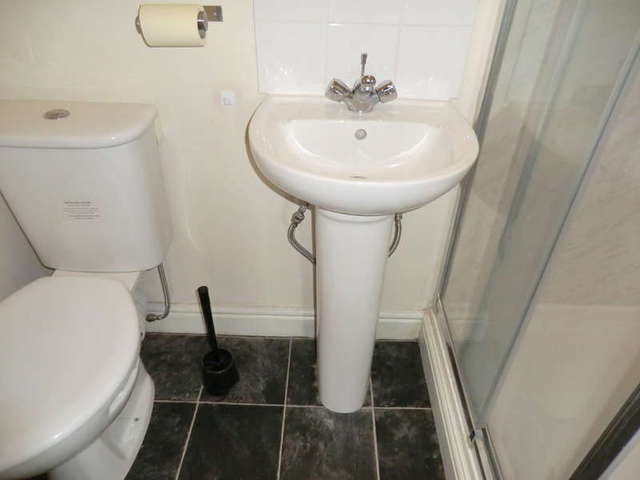  Image of 1 bedroom Detached house to rent in Park Road Coventry CV1 at City Centre Coventry West Midlands, CV1 2LE