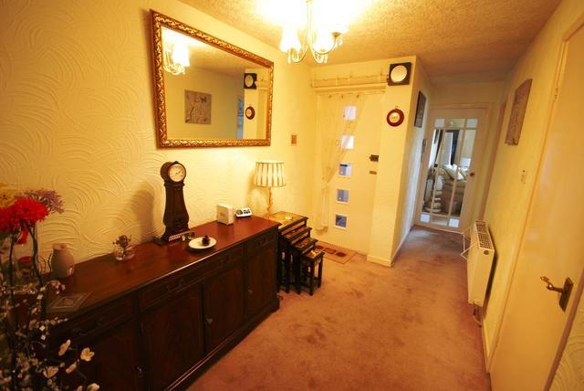  Image of 2 bedroom Apartment for sale in Park Road Southport PR9 at Hesketh Park  Southport, PR9 9JP
