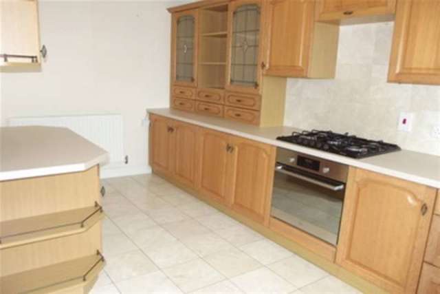  Image of 3 bedroom Semi-Detached house to rent in Patricia Drive Arnold Nottingham NG5 at Nottingham, NG5 8EH