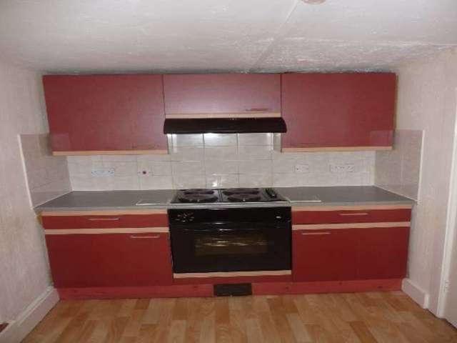  Image of 2 bedroom Flat to rent in Pelham Place Hastings TN34 at Hastings Hastings, TN34 3AD