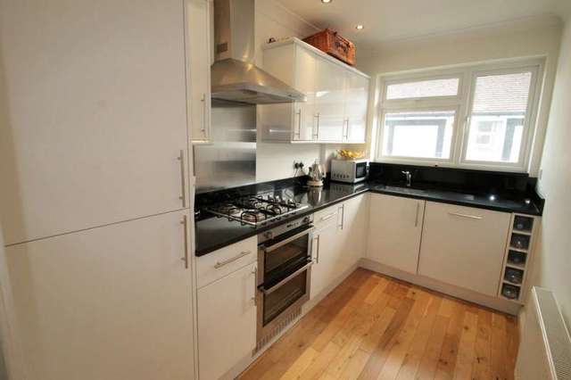  Image of 1 bedroom Apartment to rent in Mulgrave Road Sutton SM2 at Pemberton House Mulgrave Road Sutton, SM2 6JN