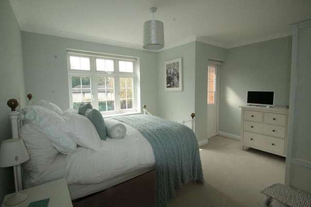  Image of 1 bedroom Apartment to rent in Mulgrave Road Sutton SM2 at Pemberton House Mulgrave Road Sutton, SM2 6JN