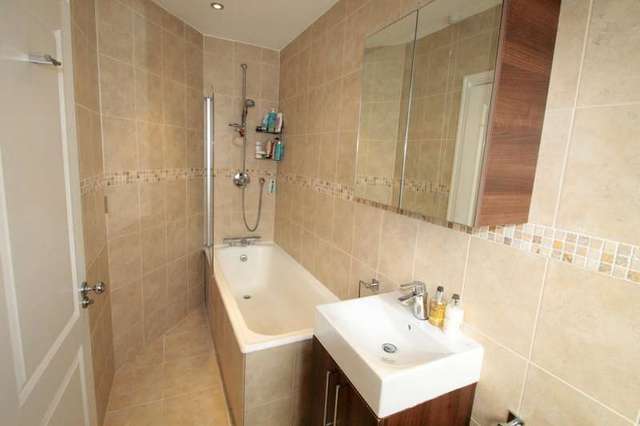  Image of 1 bedroom Apartment to rent in Mulgrave Road Sutton SM2 at Pemberton House Mulgrave Road Sutton, SM2 6JN