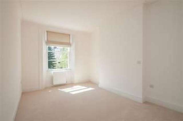  Image of 2 bedroom Flat for sale in Pembroke Road Clifton Bristol BS8 at Pembroke Road Clifton Bristol, BS8 3AU