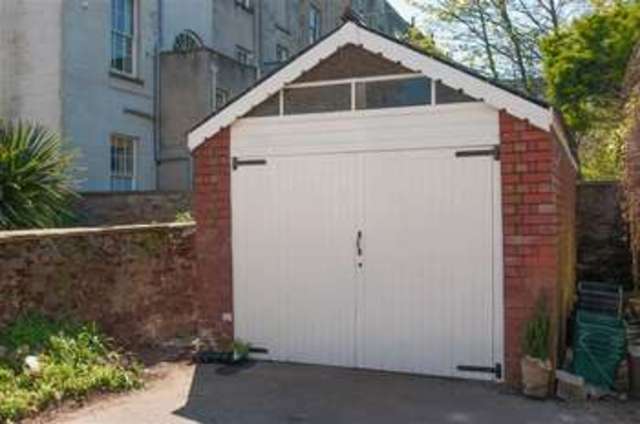  Image of 2 bedroom Flat for sale in Pembroke Road Clifton Bristol BS8 at Pembroke Road Clifton Bristol, BS8 3AU