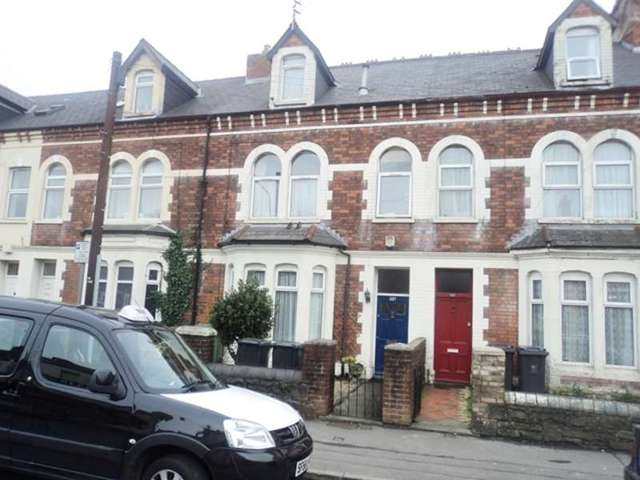  Image of 1 bedroom Flat to rent in Penarth Road Cardiff CF11 at Penarth Road Grangetown Cardiff, CF11 6FR