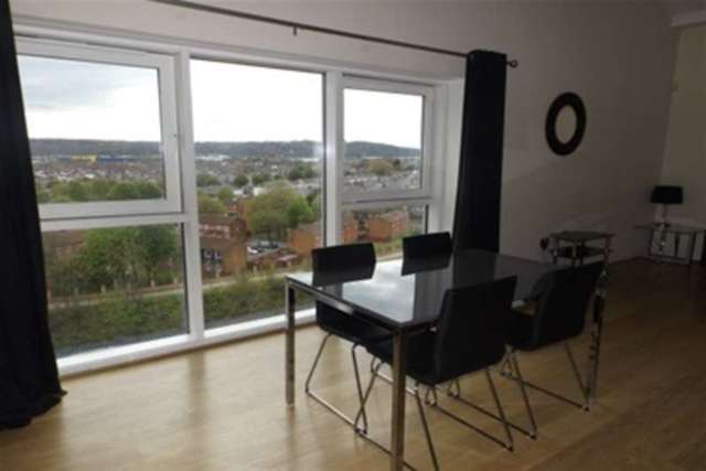  Image of 2 bedroom Flat to rent in Penstone Court Chandlery Way Cardiff CF10 at Cardiff, CF10 5NP