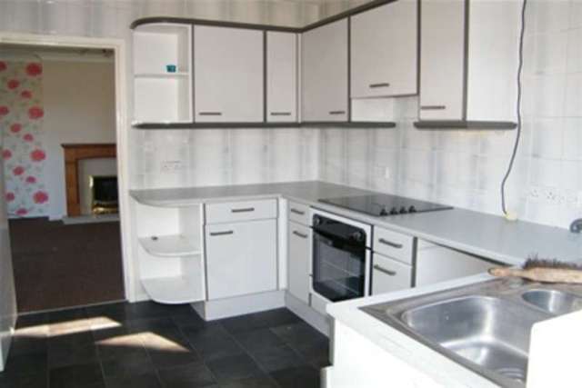  Image of 2 bedroom Bungalow to rent in Pickford Avenue Little Lever Bolton BL3 at Bolton, BL3 1PN