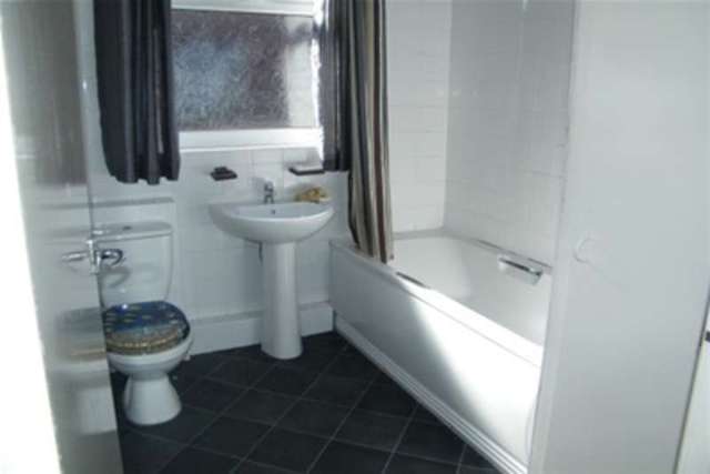 Image of 2 bedroom Bungalow to rent in Pickford Avenue Little Lever Bolton BL3 at Bolton, BL3 1PN