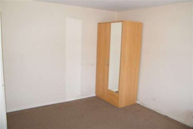  Image of 2 bedroom Bungalow to rent in Pickford Avenue Little Lever Bolton BL3 at Bolton, BL3 1PN