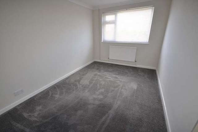  Image of 2 bedroom Bungalow to rent in Pilot Road Hastings TN34 at Hastings, TN34 2AU