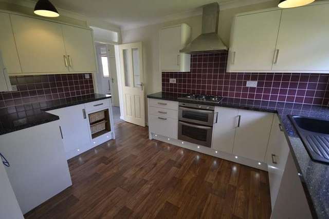  Image of 2 bedroom Bungalow to rent in Pilot Road Hastings TN34 at Hastings, TN34 2AU