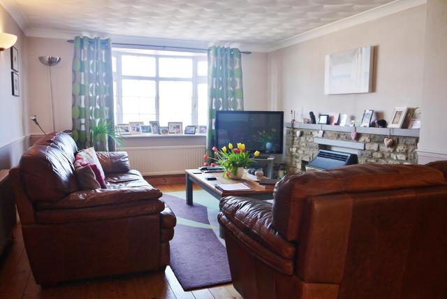  Image of 3 bedroom Detached house for sale in Pittsfield Cricklade Swindon SN6 at Cricklade, SN6 6AW