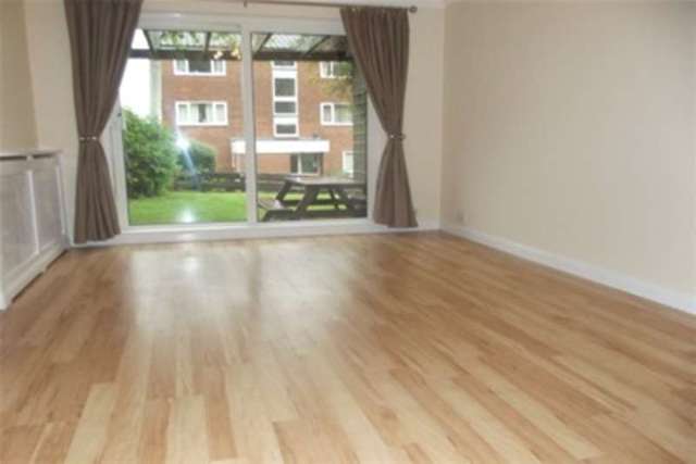  Image of 1 bedroom Flat to rent in Woodpecker Mount Pixton Way Croydon CR0 at Croydon, CR0 9JD