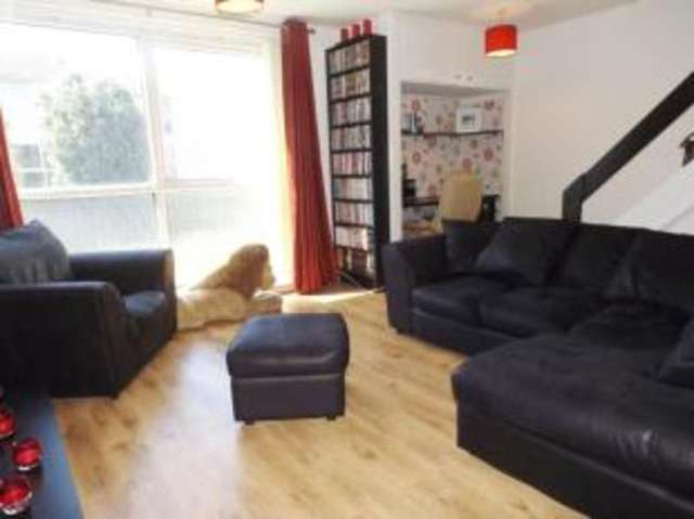  Image of 3 bedroom Terraced house for sale in Plant Close Sale M33 at Sale Greater Manchester Ashton upon Mersey, M33 6WR