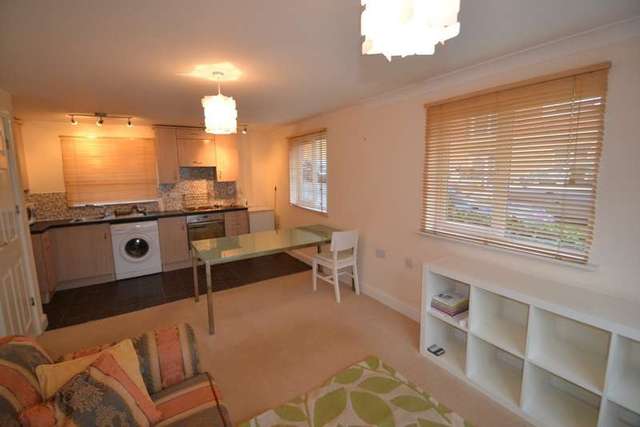  Image of 2 bedroom Flat to rent in Poppy Fields Kettering NN16 at Rothwell Road Kettering Northamptonshire, NN16 8UU