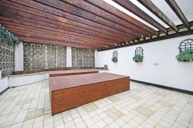  Image of 2 bedroom Flat to rent in Portobello Road London W11 at Portobello Road  London, W11 3DB