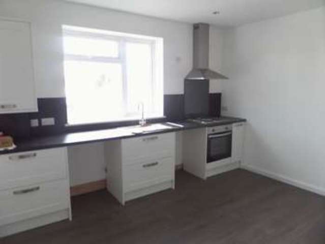  Image of 1 bedroom Flat to rent in Prince Avenue Southend-on-Sea SS2 at Prince Avenue  Southend-On-Sea, SS2 6RL